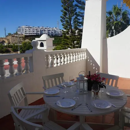 Las Rosas, Daire Nerja